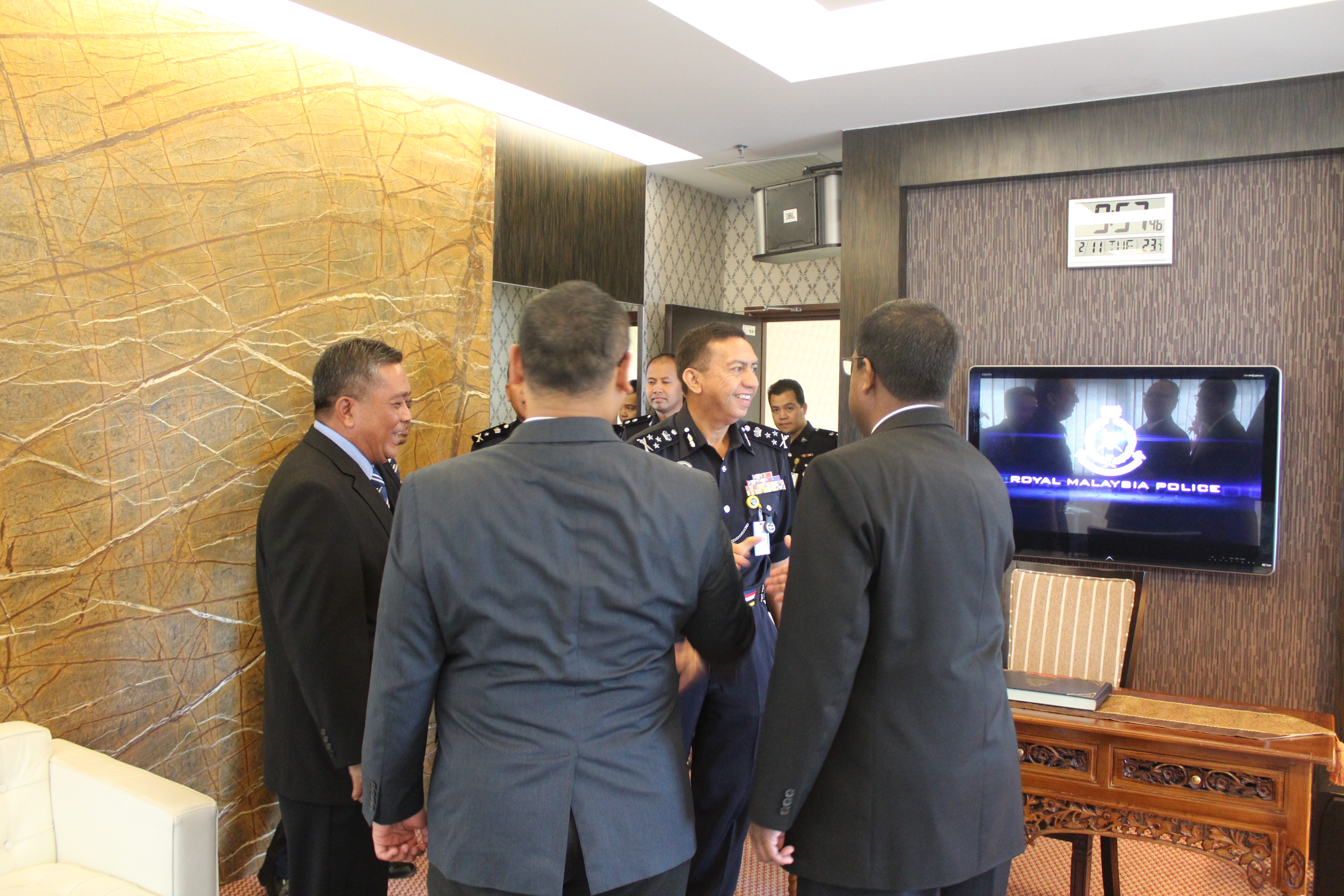 The Executive Director pays a courtesy call to the Director for Logistics Department